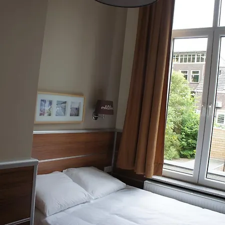 Erasmus Hotel